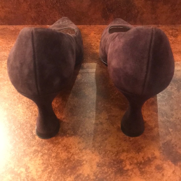 Vintage Chanel kitten suede, kitten heels - Picture 3 of 4